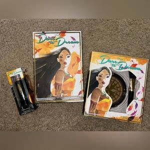 Disney Dare to Dream Pocahontas Makeup Set Beauty Book Bronzer & Luminizer NEW